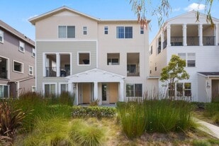 37607 Cape Cod Rd in Newark, CA - Building Photo