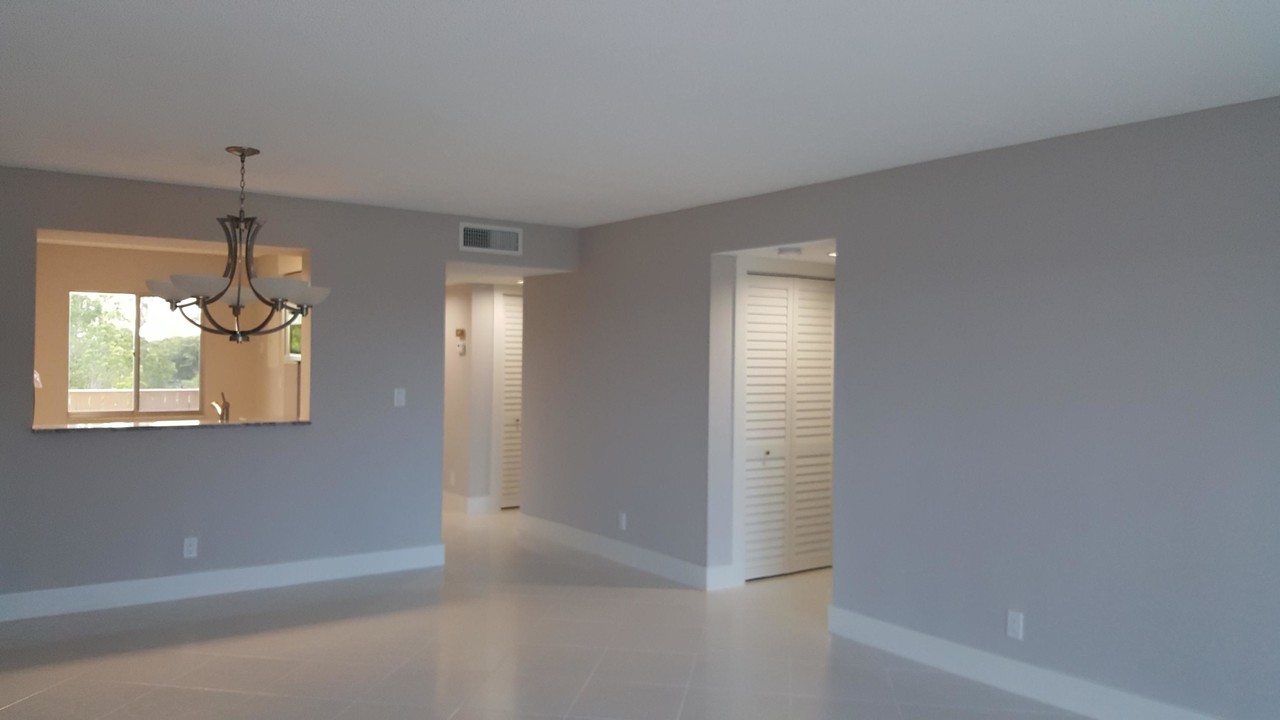 14376 Amberly Ln-Unit -407 in Delray Beach, FL - Building Photo