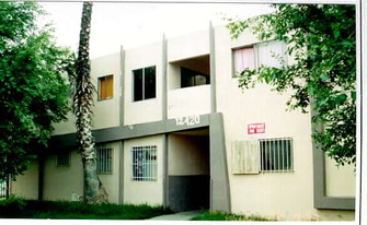 12420 Santa Fe Ave Apartments