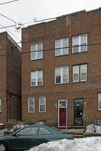 125 Roosevelt Ave in Jersey City, NJ - Building Photo - Building Photo