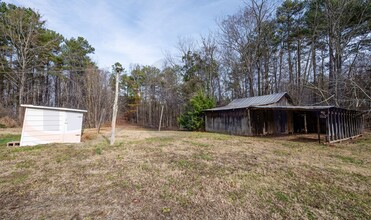 404 Scarlett Mountain Rd in Hillsborough, NC - Building Photo - Building Photo