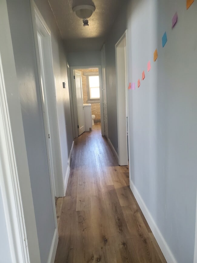 353 S 200 E, Unit Room 1 in Springville, UT - Building Photo - Building Photo
