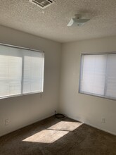 2467 Diamond St, Unit 2 in Rosamond, CA - Building Photo - Building Photo