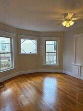 27 Florence St in Worcester, MA - Building Photo - Building Photo