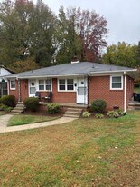 224 Waverly Way in Burlington, NC - Building Photo