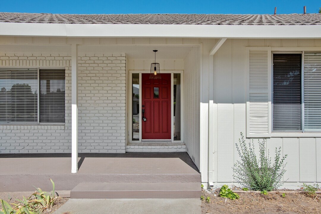 19469 Victoria Ct in Sonoma, CA - Building Photo