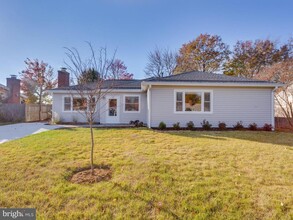 6316 Pioneer Dr in Springfield, VA - Building Photo - Building Photo