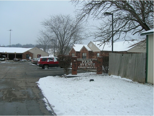 Orchard Manor and Park Avenue Apartments in Irvington, KY - Building Photo