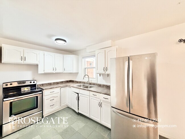 409 Foxhunt Pl in Waterloo, ON - Building Photo - Building Photo