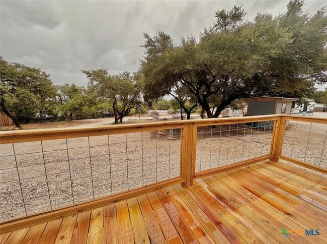 15625 Cranes Mill Rd, Unit 306 in Canyon Lake, TX - Building Photo - Building Photo