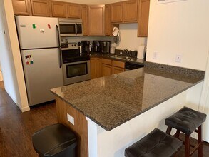 Stratford Court Apartments in Cincinnati, OH - Foto de edificio - Building Photo