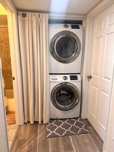 21071 Gary Dr, Unit PRIMARY BEDROOM in Castro Valley, CA - Building Photo - Building Photo