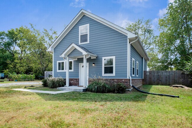 203 Eastover St in Gallatin, TN - Building Photo - Building Photo