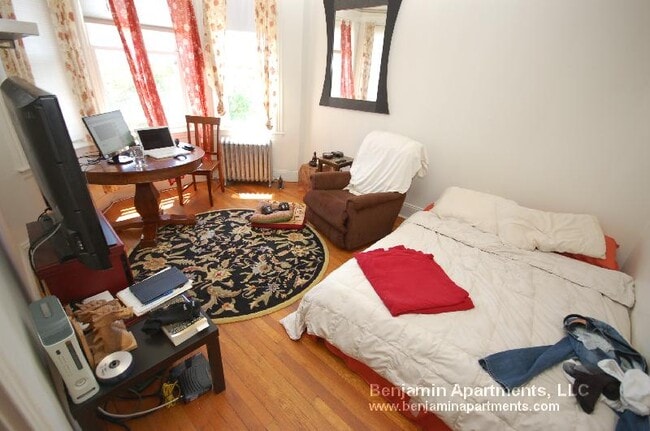 1185 Boylston St, Unit 50 in Boston, MA - Foto de edificio - Building Photo