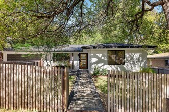 1604 Elmhurst Dr in Austin, TX - Building Photo - Building Photo