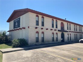 4841 TX-35 in Rockport, TX - Building Photo