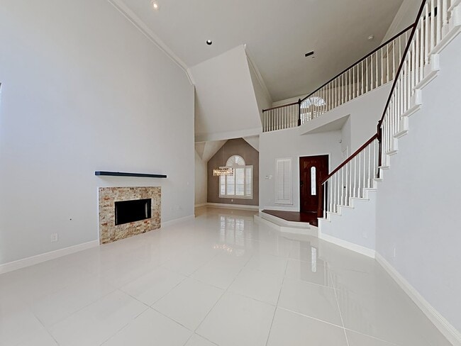 14620 Stratford Ct in Addison, TX - Building Photo - Building Photo