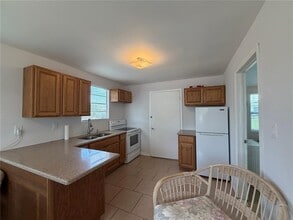 8513 Herbison Ave in North Port, FL - Building Photo - Building Photo