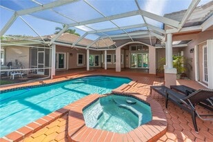 7469 SW 168th Terrace in Palmetto Bay, FL - Building Photo