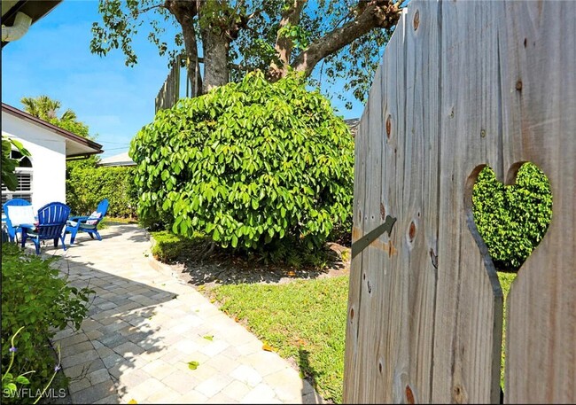 749 105th Ave N in Naples, FL - Building Photo - Building Photo