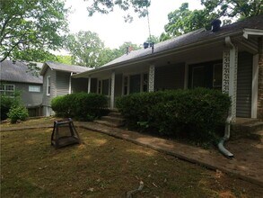 493 Fritz Dr in Fayetteville, AR - Building Photo - Building Photo
