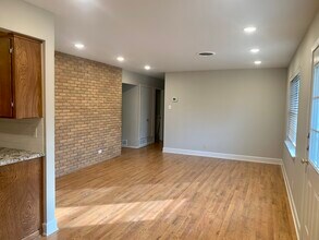 2304 N Ricketts St in Sherman, TX - Building Photo - Building Photo