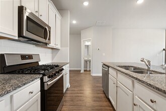 3609 Prospect Point Dr in Oakwood, GA - Building Photo - Building Photo