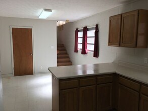 1703 Puowaina Dr in Honolulu, HI - Building Photo - Building Photo