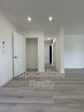 6731 Troost Ave in Los Angeles, CA - Building Photo - Building Photo