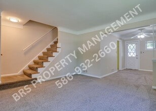 20345 E Eight Mile Rd in St. Clair Shores, MI - Building Photo - Building Photo