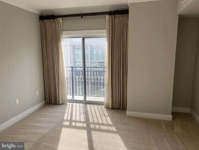 property at 5 Park Pl