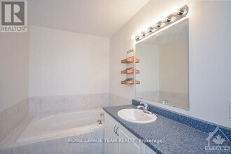 293 Forestbrook St in Ottawa, ON - Building Photo - Building Photo