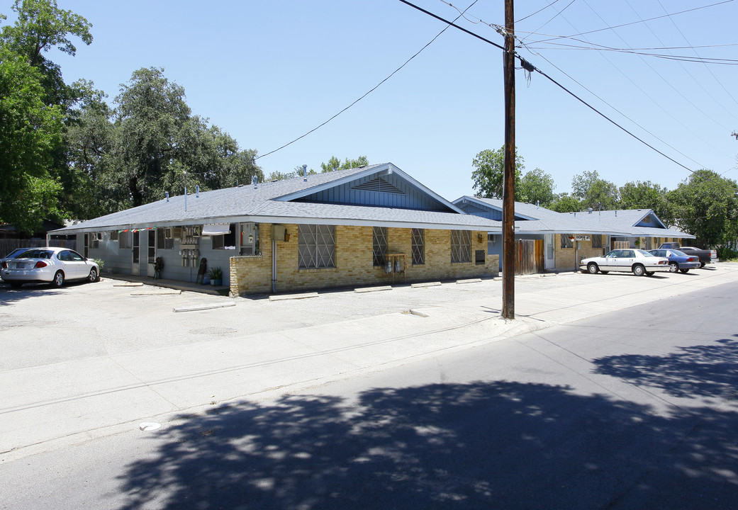 Rockwood Apartments in San Antonio, TX - Foto de edificio