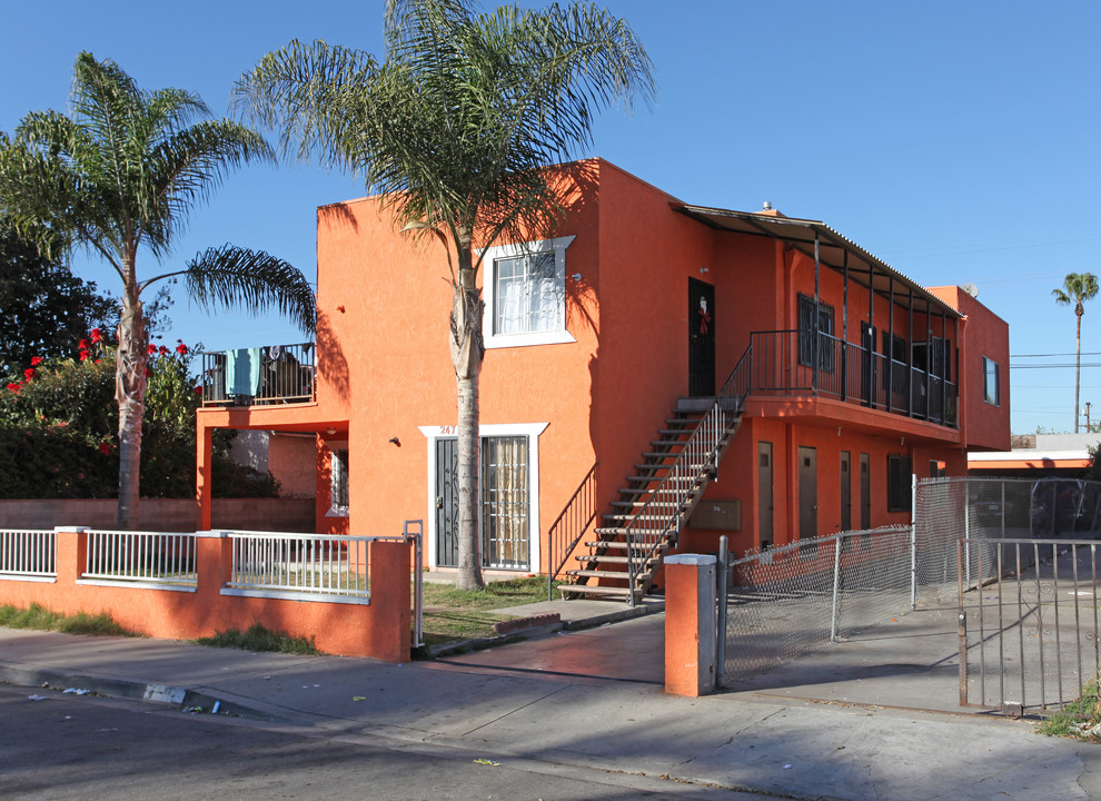 2471 Hope St in Huntington Park, CA - Building Photo