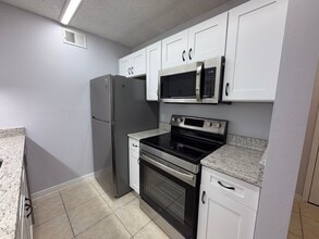 3921 SW 34th St in Gainesville, FL - Building Photo - Building Photo