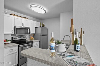 1320 N McQueen Rd in Chandler, AZ - Building Photo - Building Photo