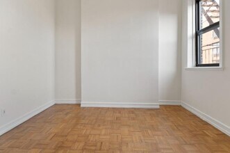 61 E 3rd St in New York, NY - Building Photo - Building Photo
