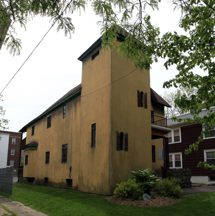 128 Chapin St in Binghamton, NY - Building Photo