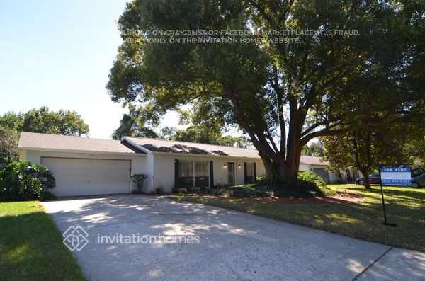 property at 1513 Highcrest Cir