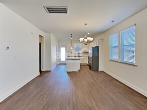 215 Stowe Rd in Belmont, NC - Foto de edificio - Building Photo