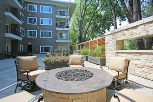 InterUrban Lofts in Overland Park, KS - Building Photo