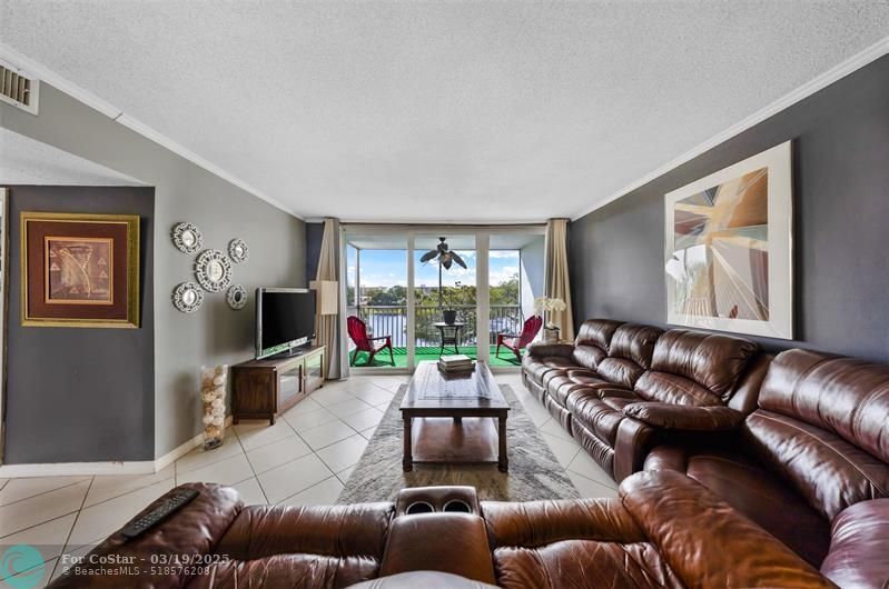 3150 N Course Ln in Pompano Beach, FL - Foto de edificio