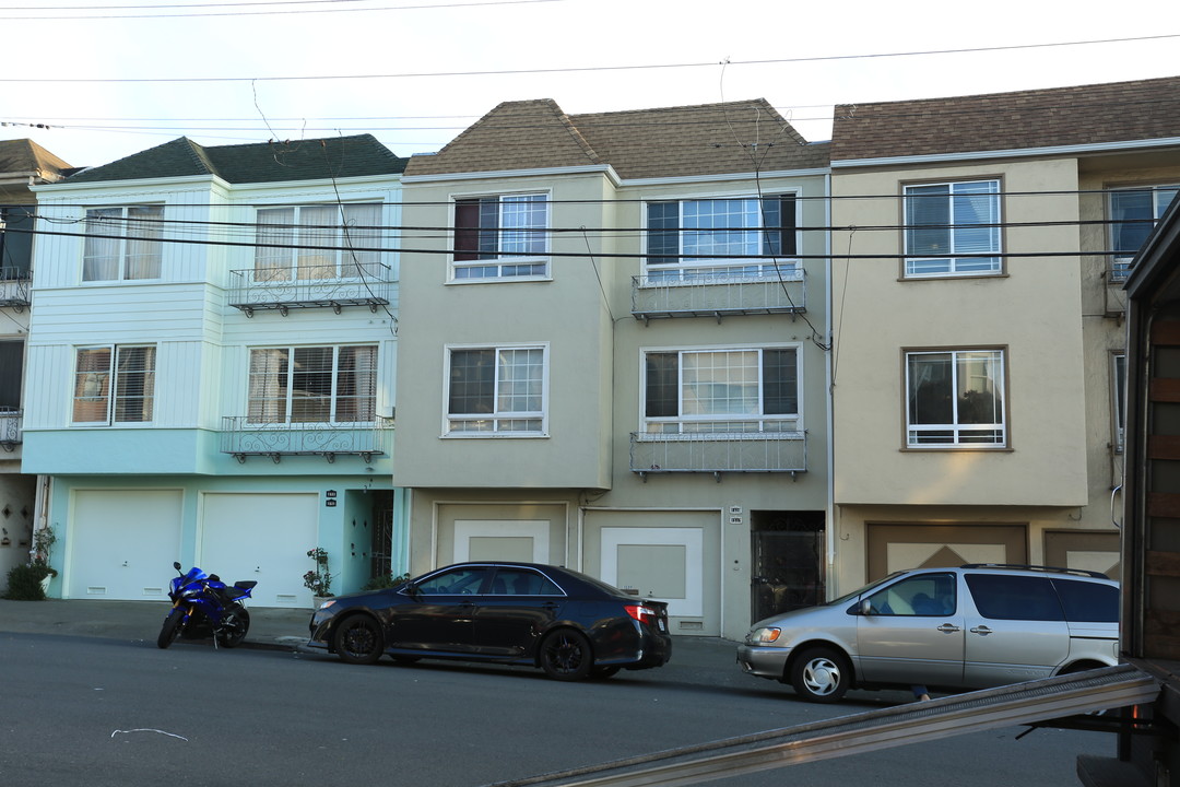 1537 Noriega St in San Francisco, CA - Building Photo