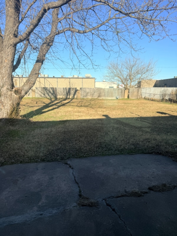 9137 E 46th Pl in Tulsa, OK - Foto de edificio - Building Photo