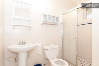 640 Elm, Unit 2 in Long Beach, CA - Foto de edificio - Building Photo