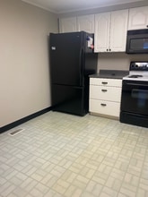 2448 Mustang Dr in Cincinnati, OH - Building Photo - Building Photo