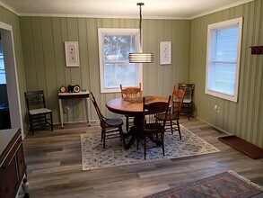 207 Walnut St in Edinboro, PA - Foto de edificio - Building Photo