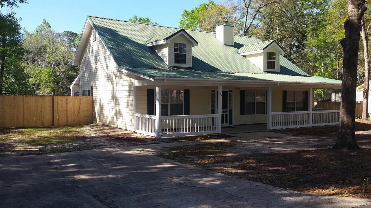 55 Van Buren St in Freeport, FL - Building Photo