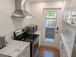 10911 Sunray Pl, Unit Basement in La Mesa, CA - Building Photo - Building Photo