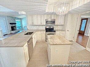 15206 Delachaise St in San Antonio, TX - Building Photo - Building Photo